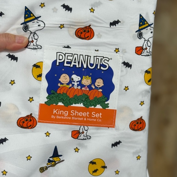 Peanuts White and Orange King Sheet Set - Picture 1 of 3